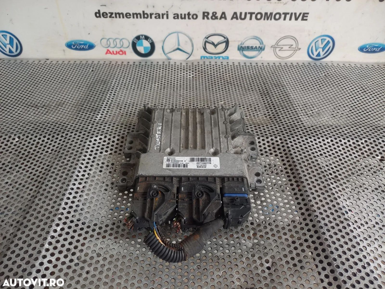 Calculator Motor ECU Dacia Duster 1.5 Dci Euro 5 Cod R - Dezmembrari Arad - 1
