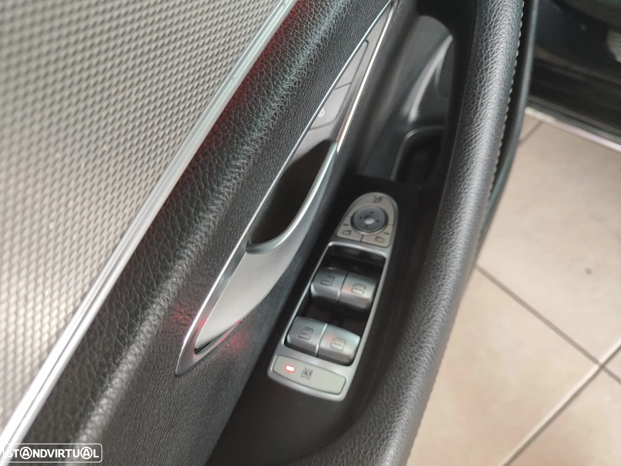 Mercedes-Benz E 220 d AMG Line - 22