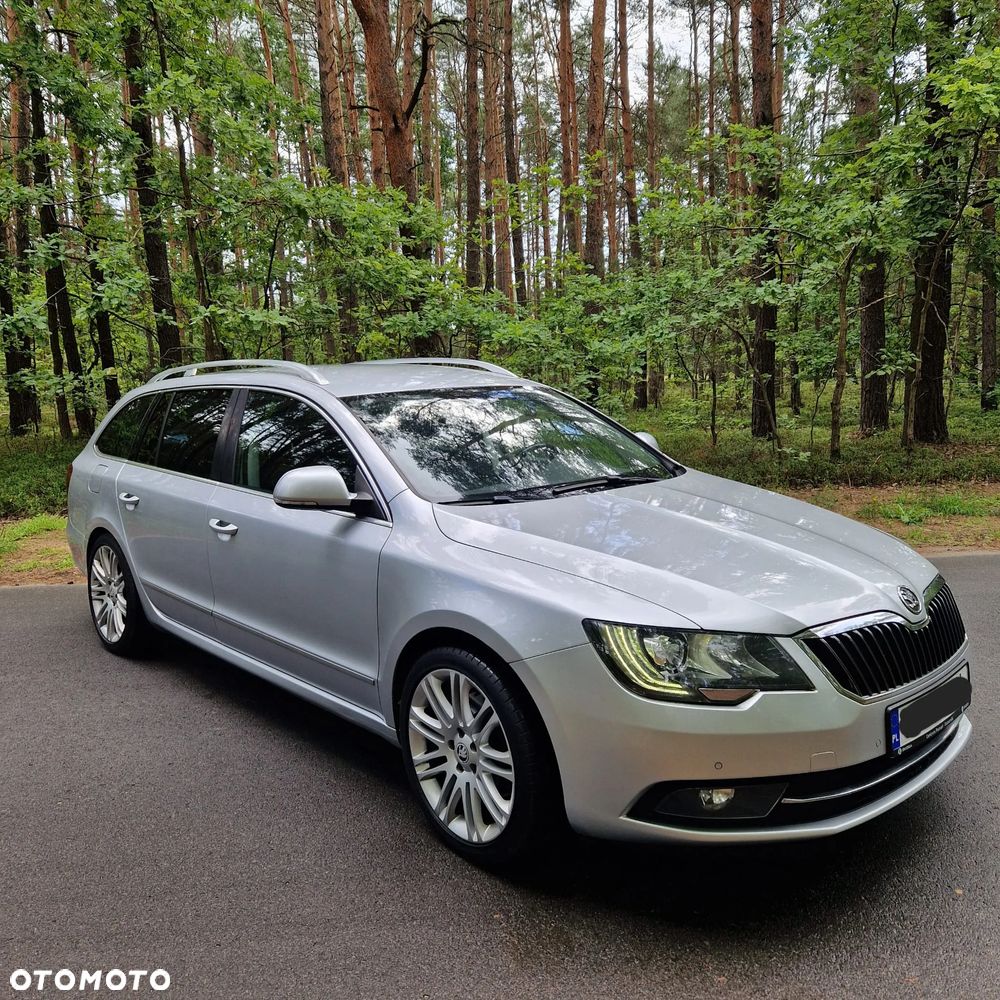 Skoda Superb 2.0 TSI Elegance DSG - 11