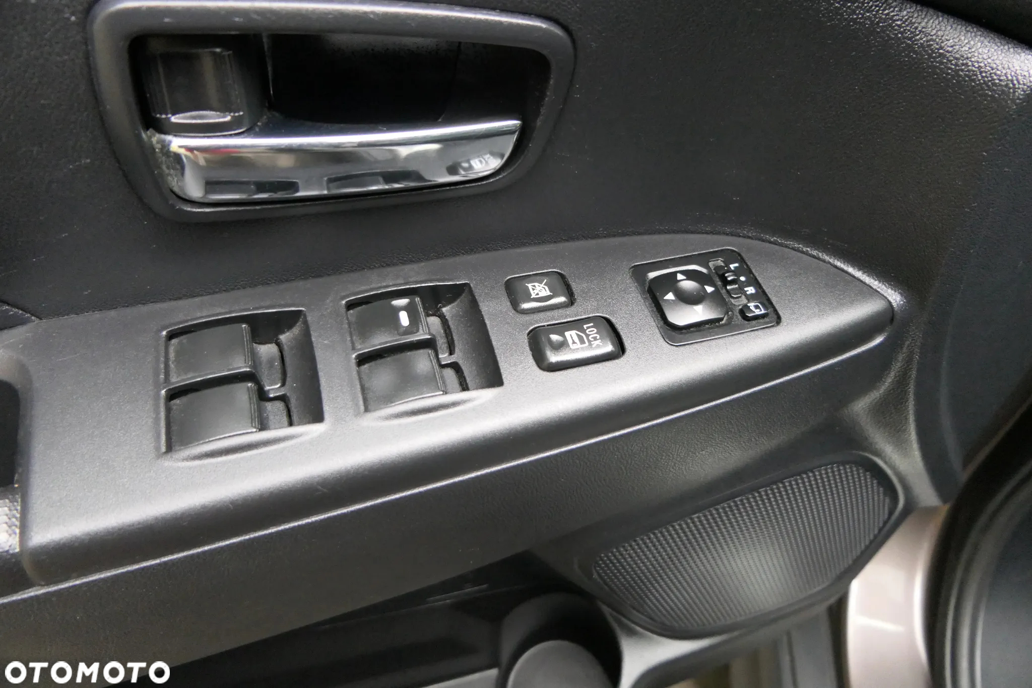Mitsubishi ASX 1.6 2WD Instyle - 27