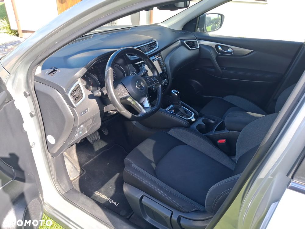 Nissan Qashqai 1.6 DCi Xtronic TEKNA - 18