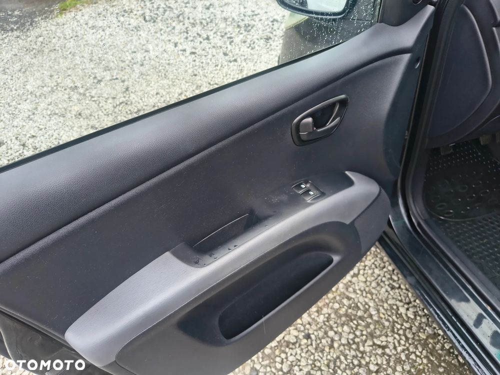 Hyundai i10 1.1 Style - 12