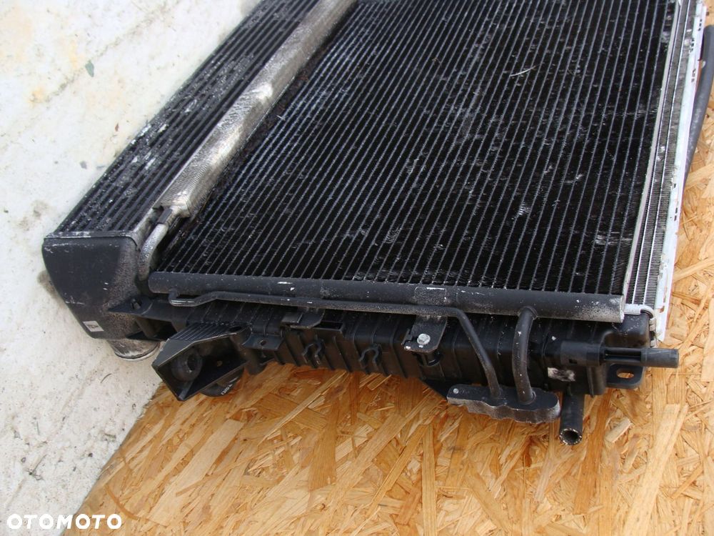 chłodnice wody klimy intercooler land rover discovery iv pcc500060 - 2