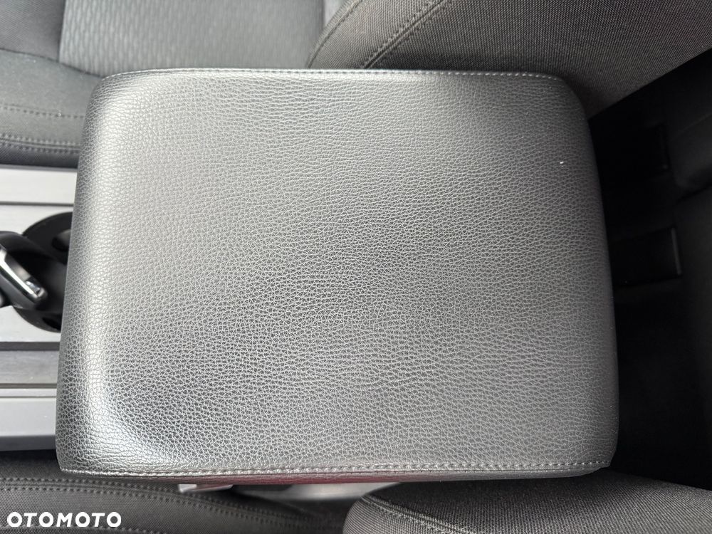 Land Rover Discovery Sport ver-2-0-d150 - 27