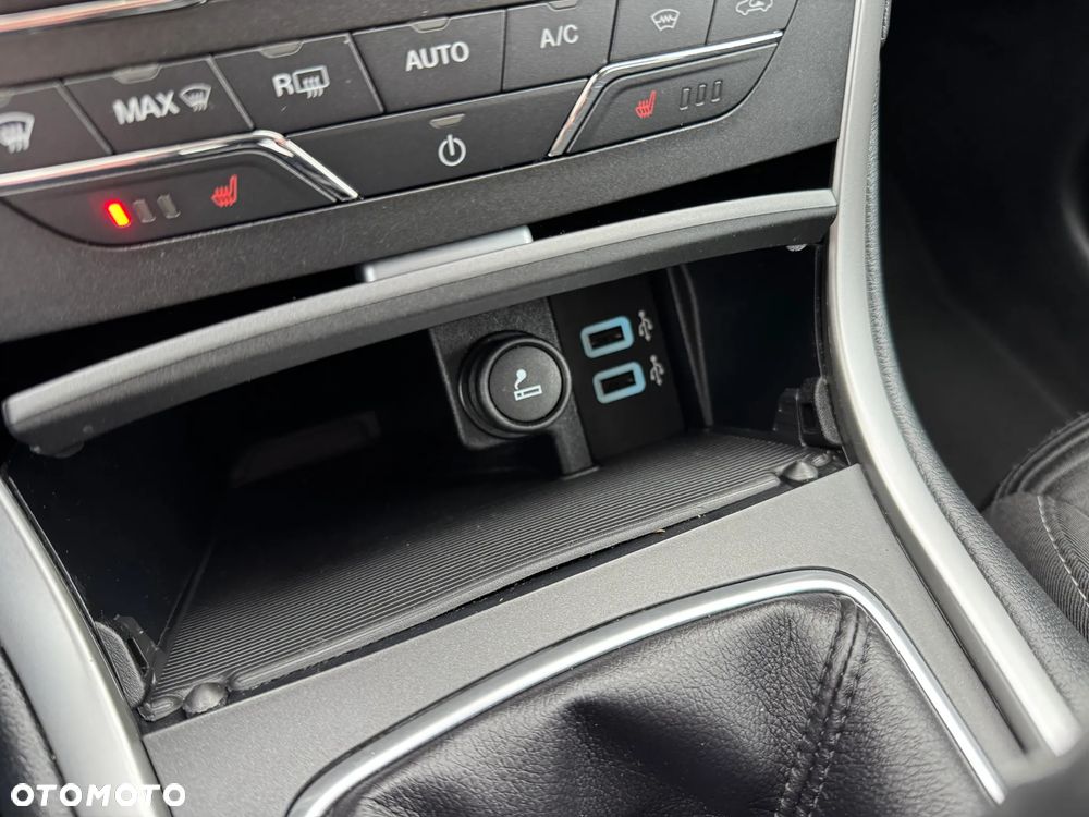 Ford S-Max 1.5 EcoBoost Titanium - 22