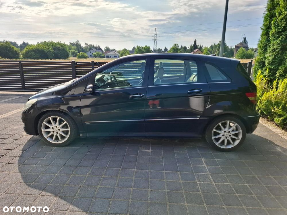 Mercedes-Benz Klasa B 200 CDI - 1