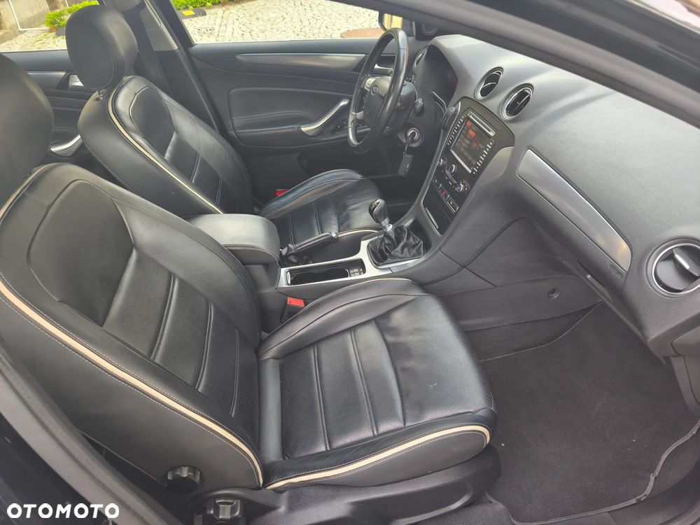 Ford Mondeo 2.0 TDCi Gold X - 4