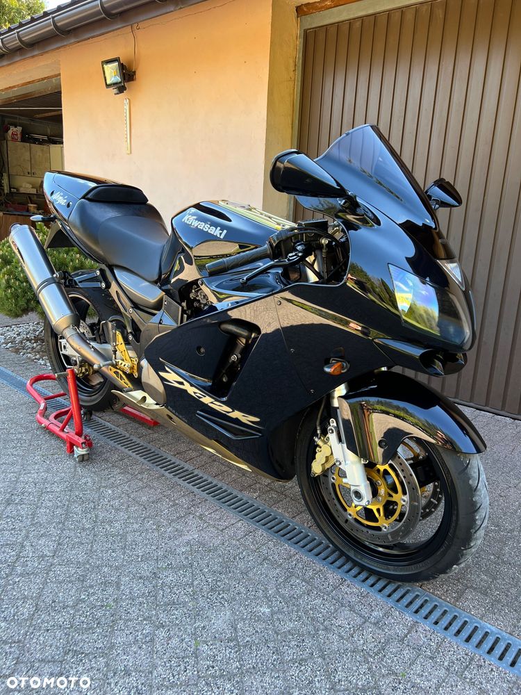 Kawasaki ZX - 19