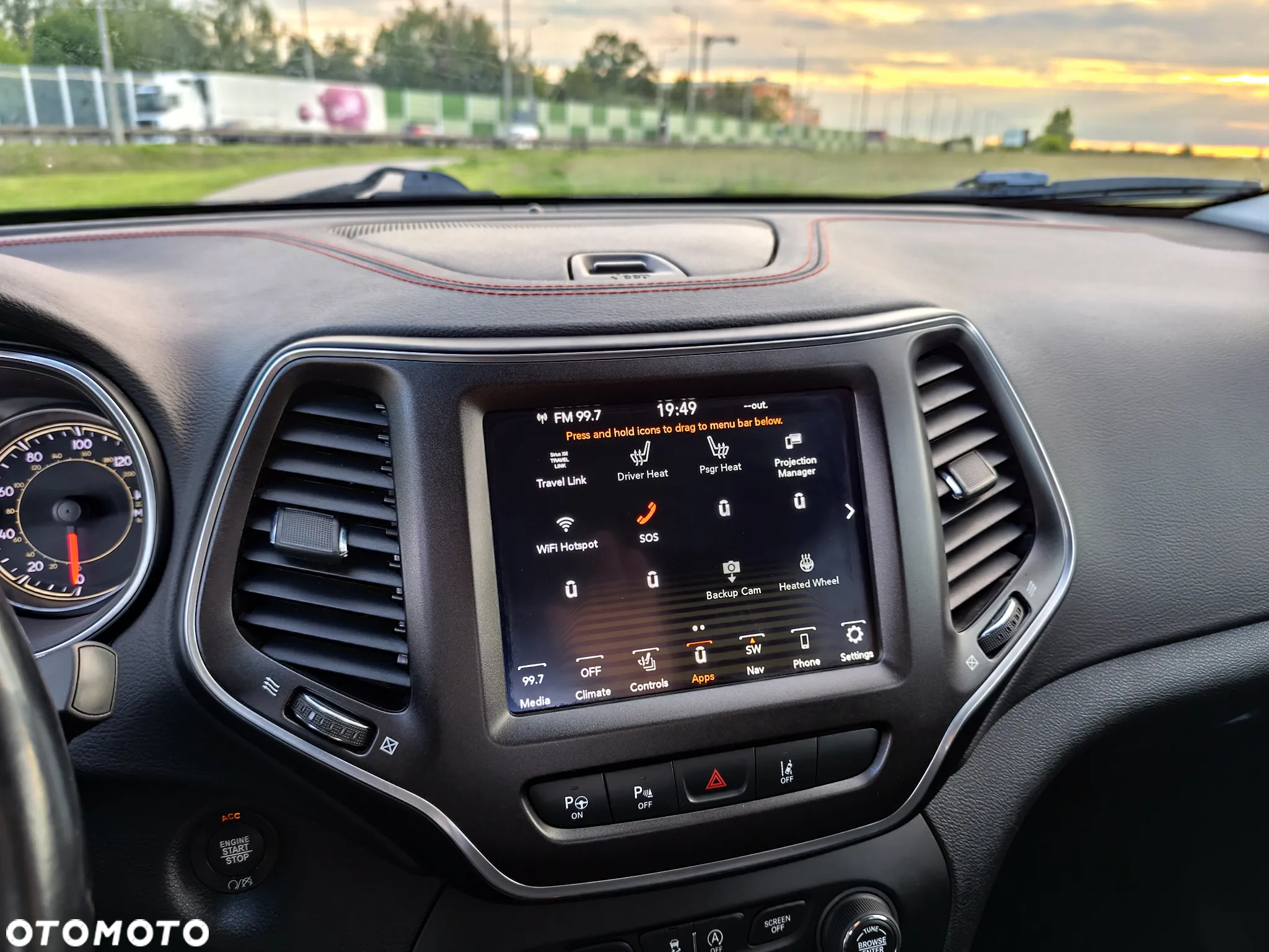 Jeep Cherokee - 21
