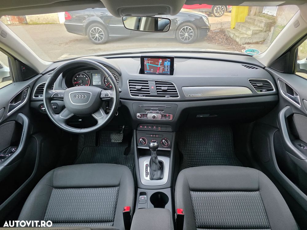 Audi Q3 2.0 TFSI Quattro S tronic sport - 4