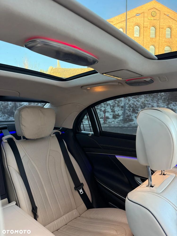 Mercedes-Benz Klasa S 560 4-Matic L 9G-TRONIC - 22