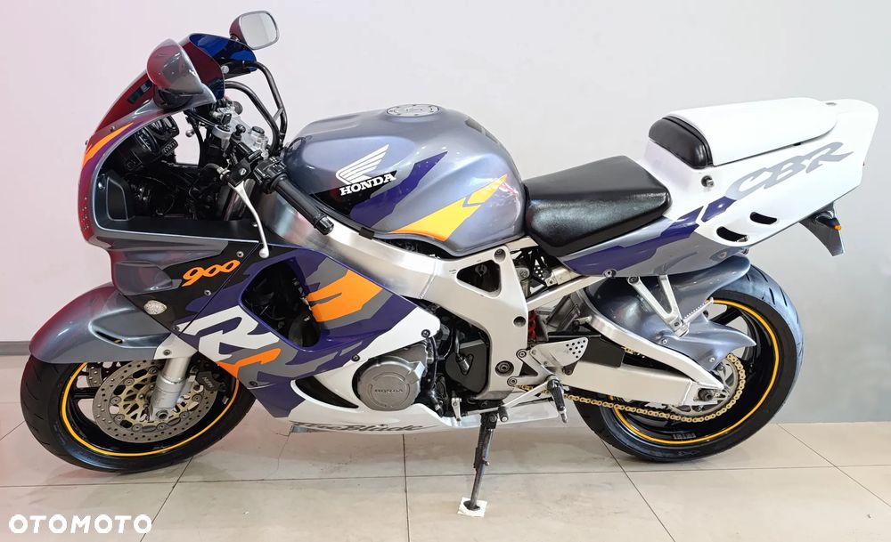 Honda CBR - 3