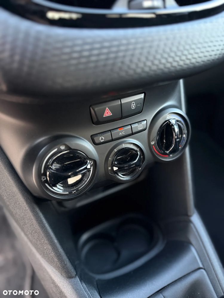 Peugeot 208 PureTech 82 Stop & Start Signature - 15