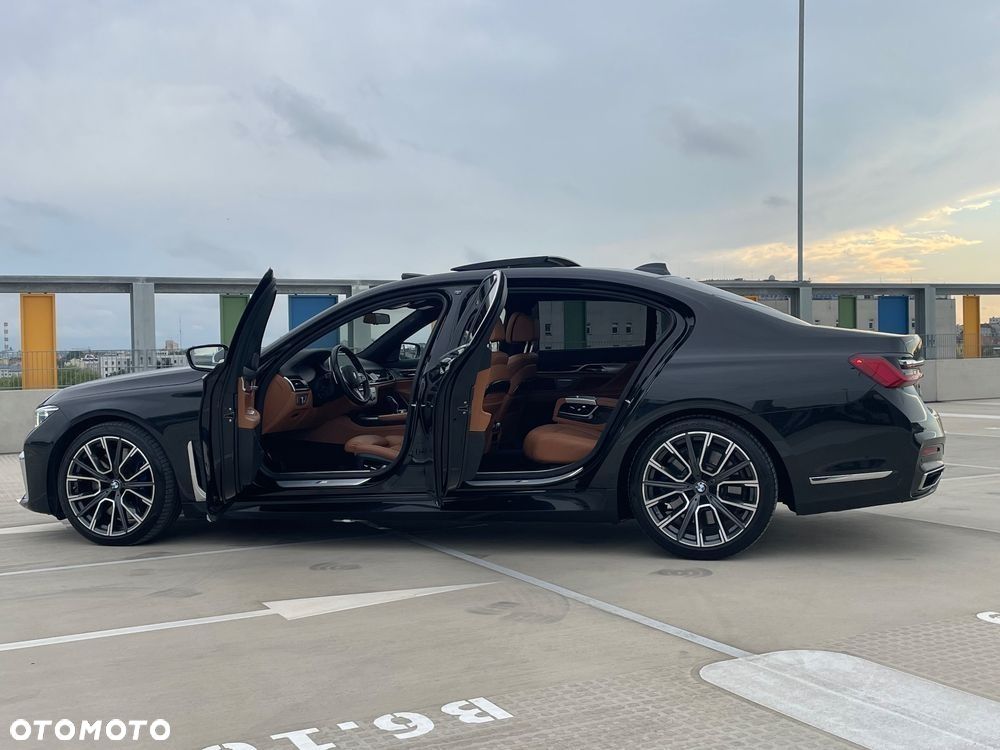 BMW Seria 7 750Li xDrive sport - 15