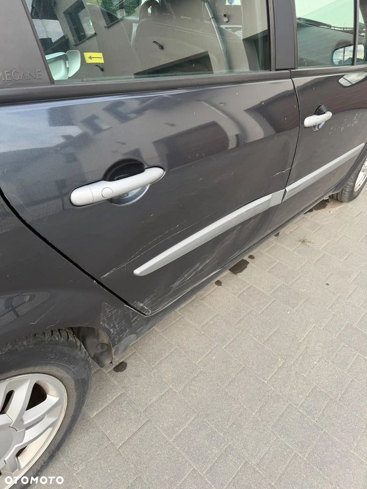 Renault Scenic 2008 photo 4