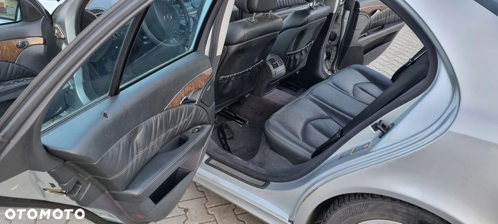 Mercedes-Benz Klasa E - 11