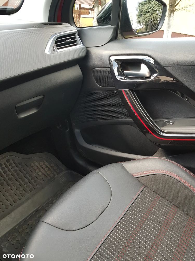 Peugeot 2008 PureTech 110 Stop&Start GT-Line Edition - 15