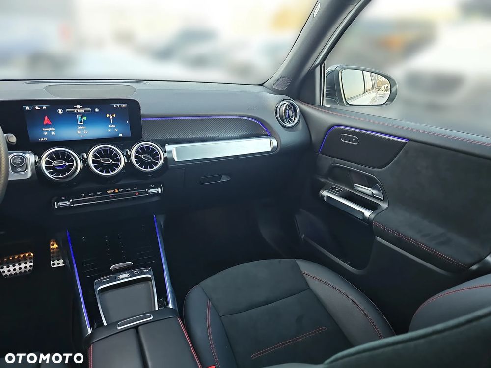 Mercedes-Benz GLB 200 d 4-Matic AMG Line 8G-DCT - 18