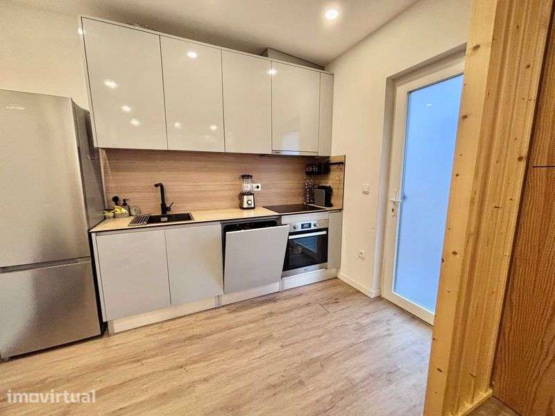 Apartamento T2 moderno totalmente equipado - Grande imagem: 2/5