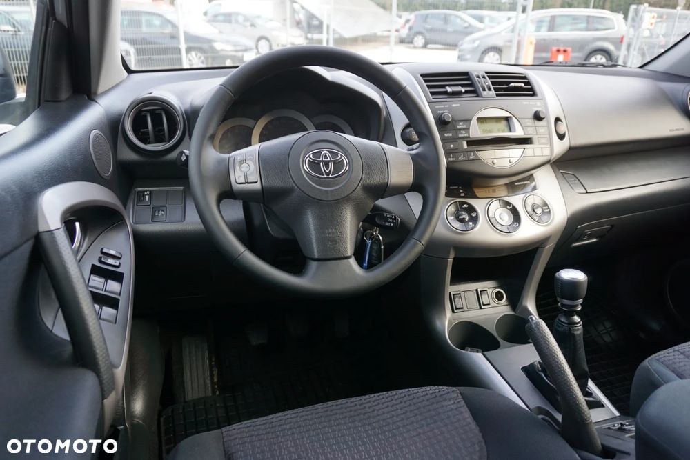 Toyota RAV4 2.2 D-CAT 4x4 Sol - 11