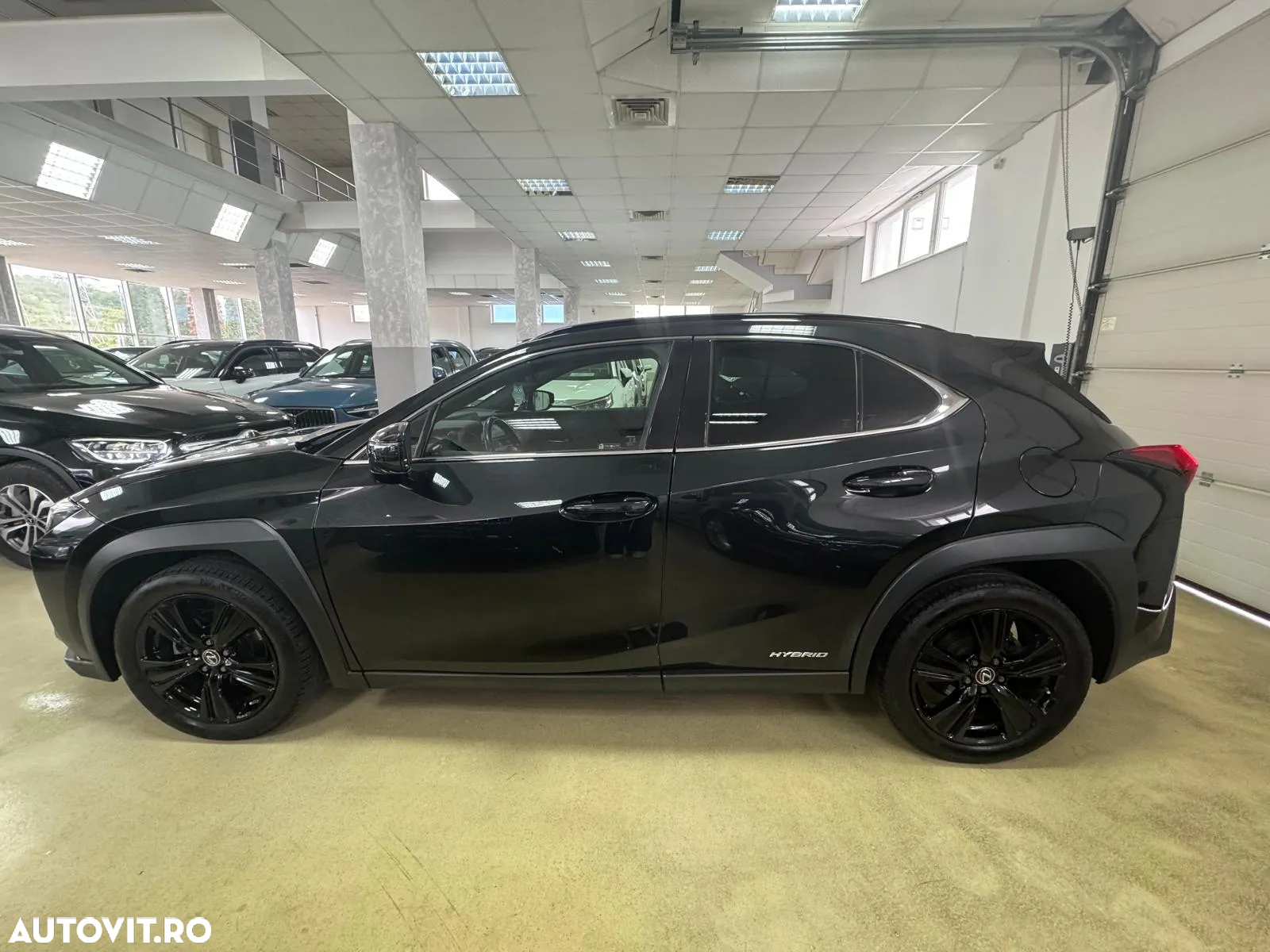 Lexus UX 250h 2.0L HEV 20H- (178 HP) 4X4 CVT Special Edition - 11