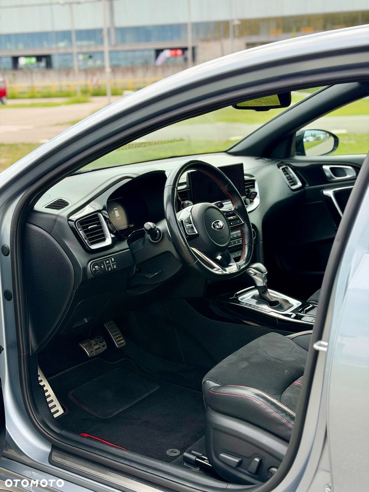 Kia ProCeed - 9