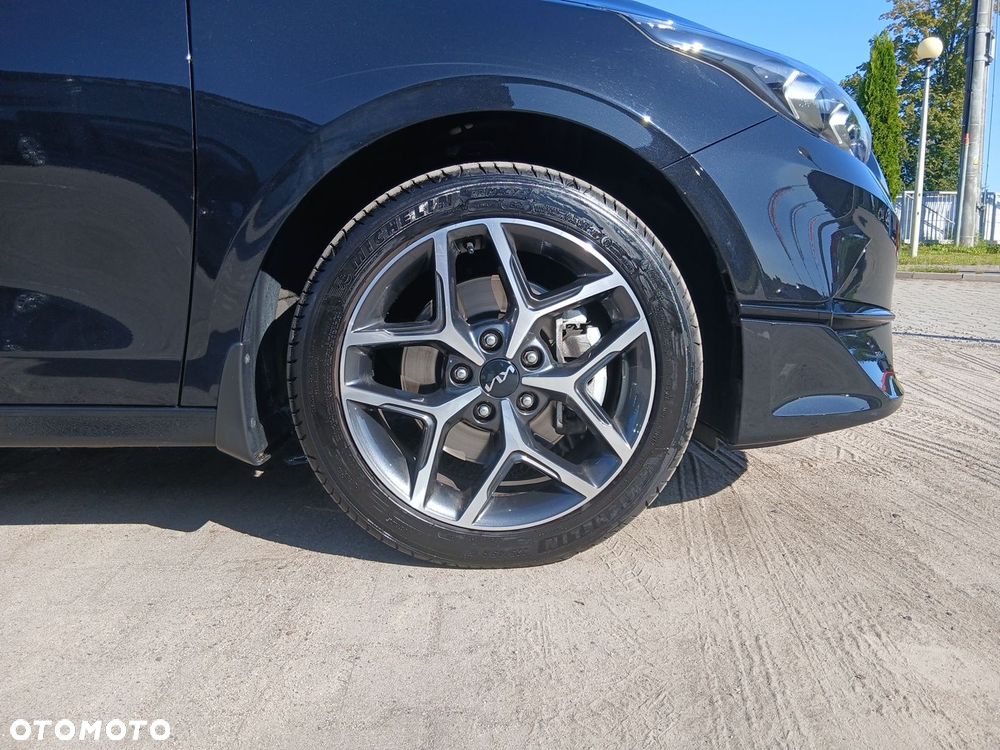 Kia Ceed 1.5 T-GDI Tribute DCT - 13