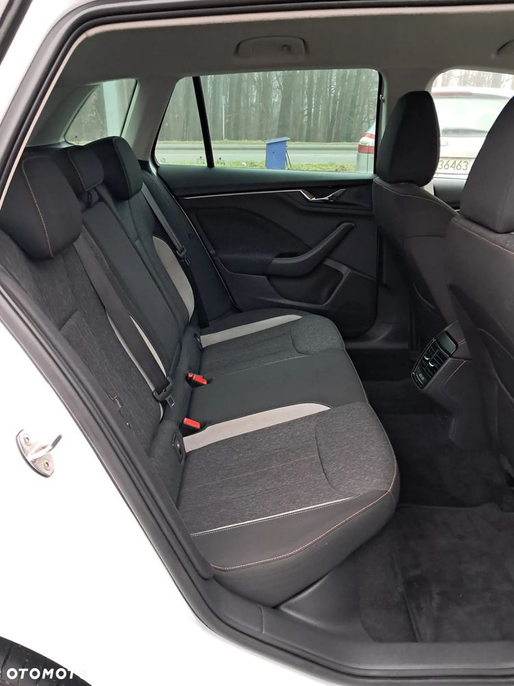 Skoda Kamiq 1.5 TSI DSG Style - 13