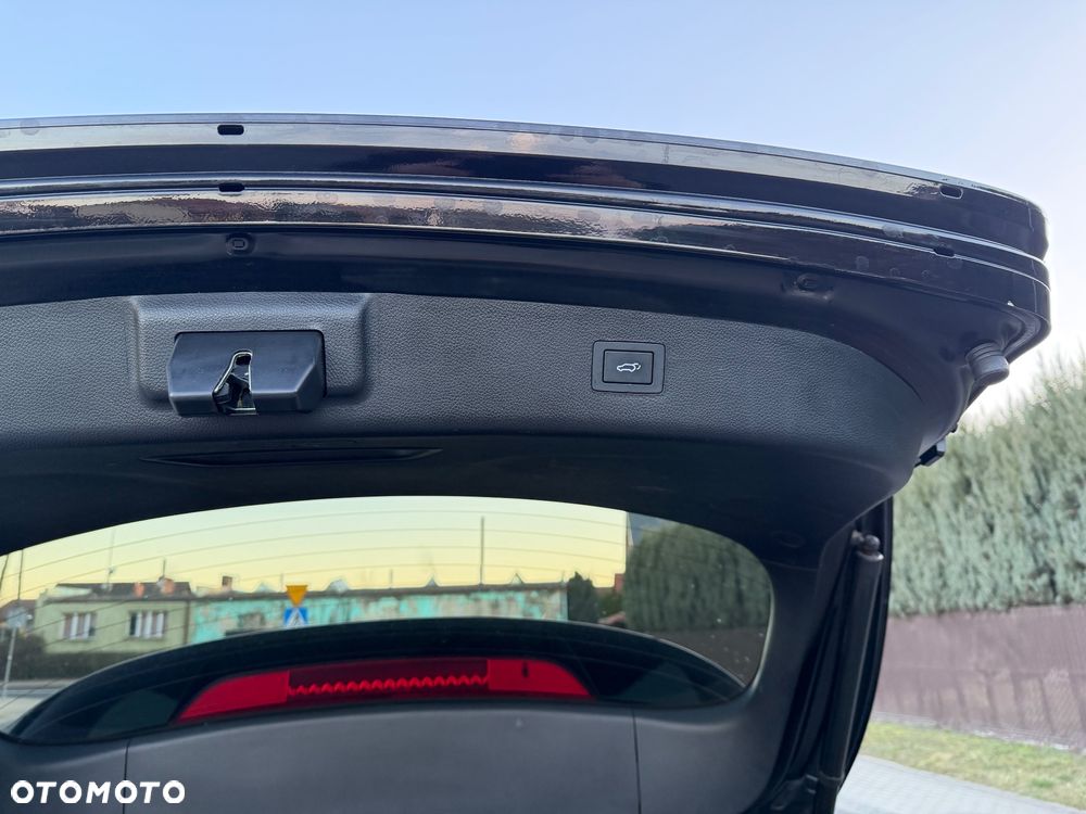 Hyundai i40 Kombi 1.7 CRDi Premium - 17