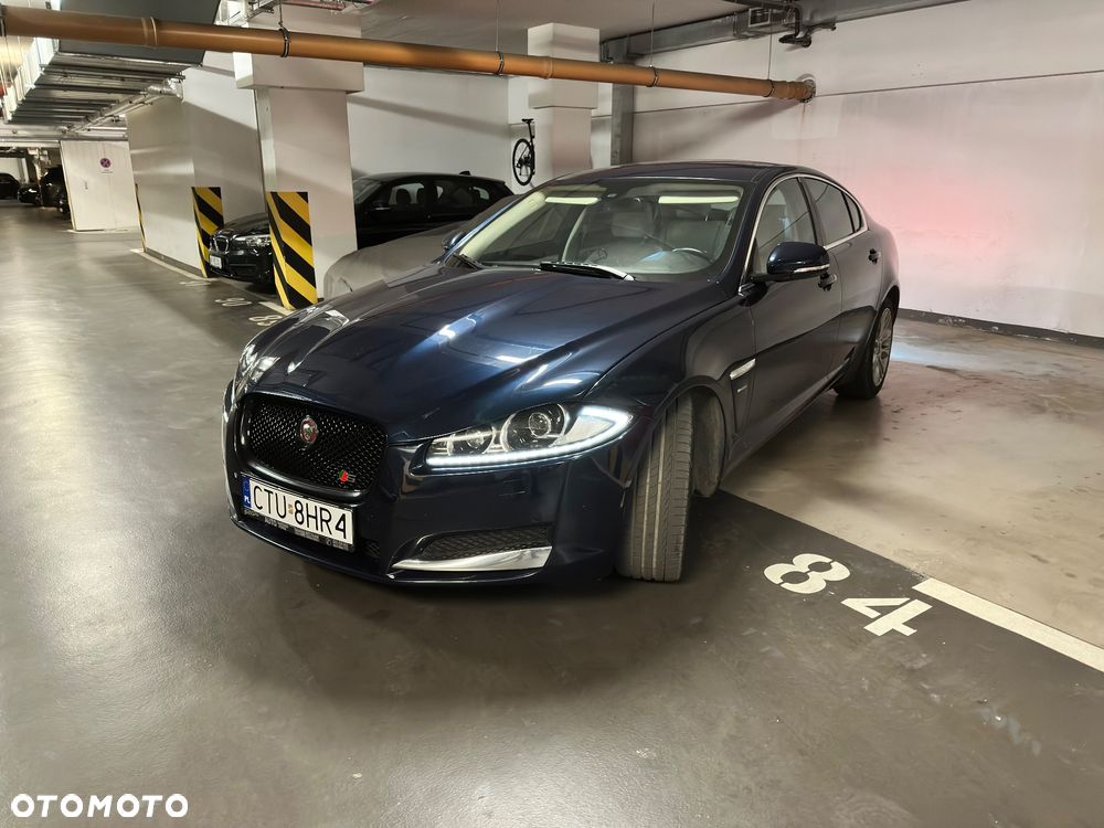 Jaguar XF 2.2 D Luxury - 15