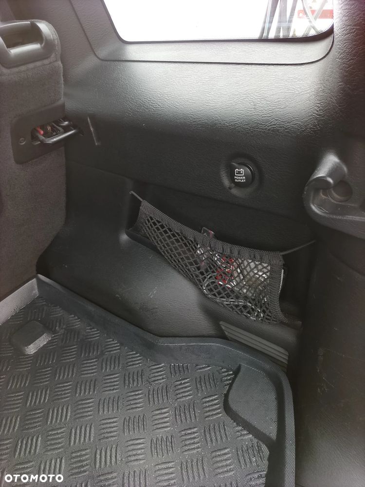 Jeep Cherokee - 38