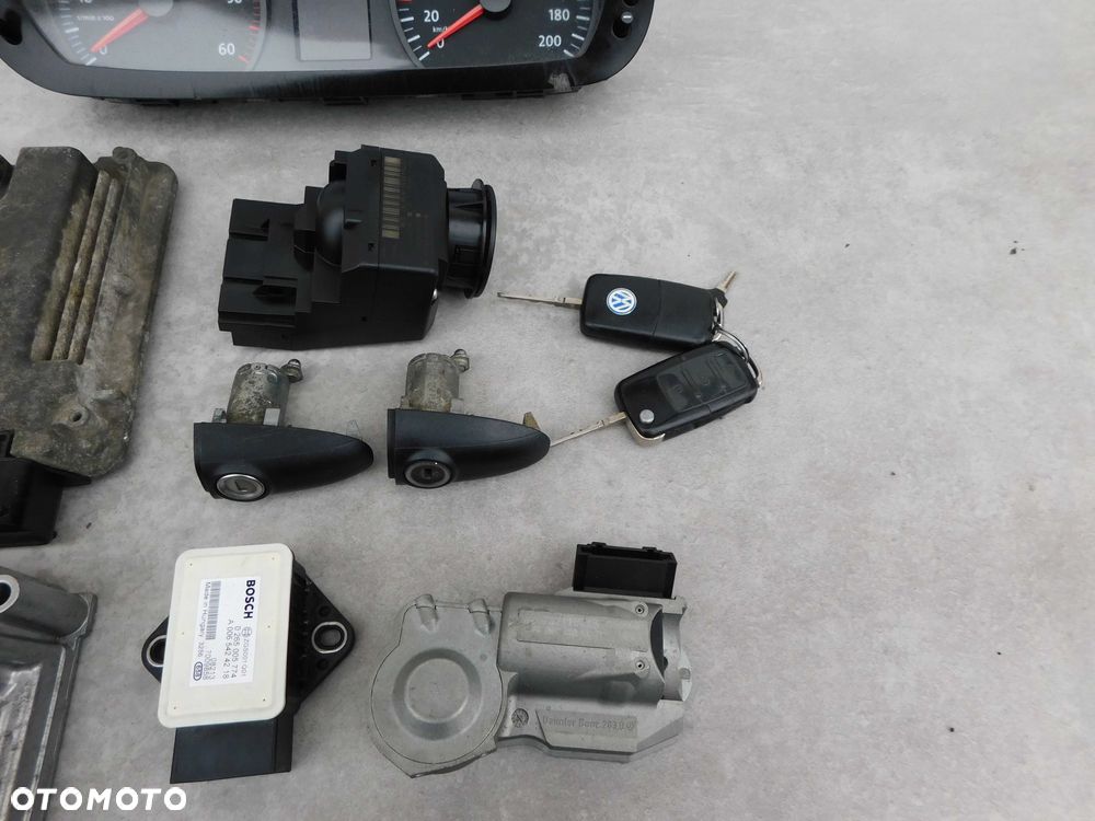 VW CRAFTER 2.5 TDI komputer stacyjka rygiel licznik imo zestaw start - 3