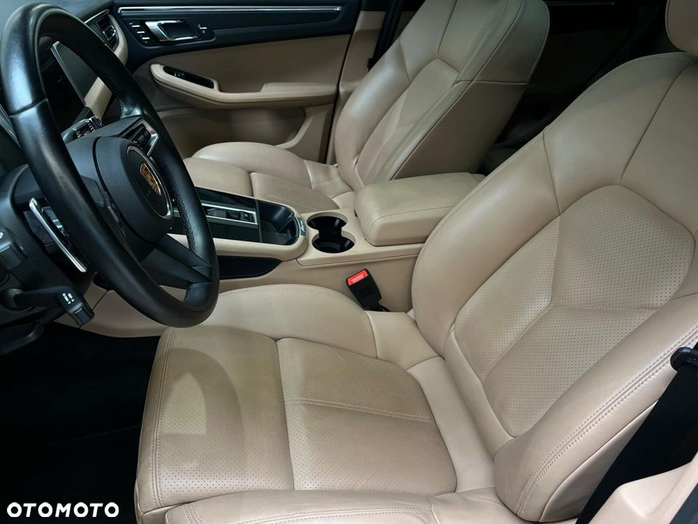 Porsche Macan Standard - 17