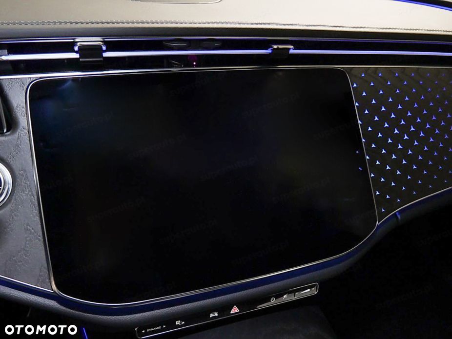 Mercedes-Benz Klasa E 220 d mHEV 4-Matic AMG 9G-Tronic - 11