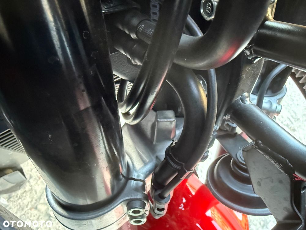 Yamaha FZ - 12