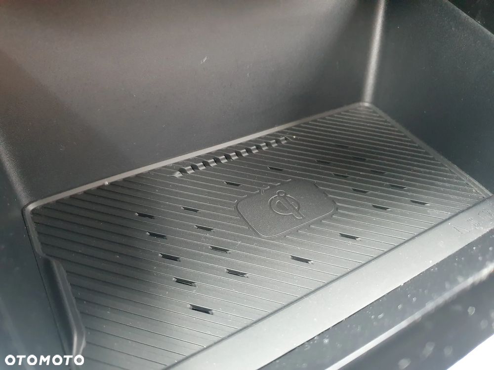 Kia Niro 64kWh XL - 35