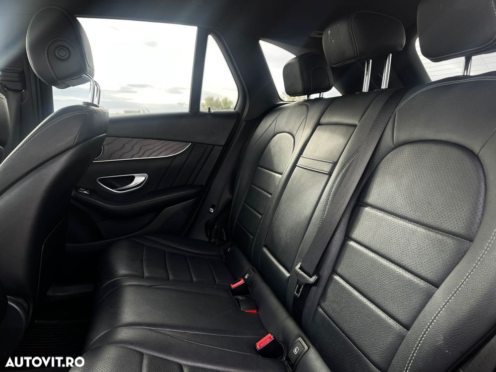 Mercedes-Benz GLC 220 d 4MATIC - 13