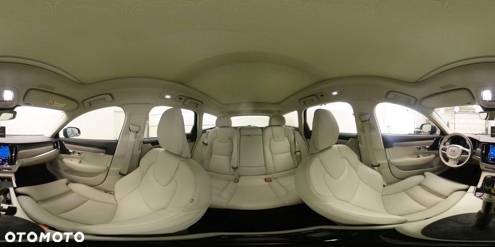 Volvo V90 Cross Country B5 D AWD Ultimate - 22