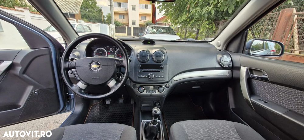 Chevrolet Aveo - 8