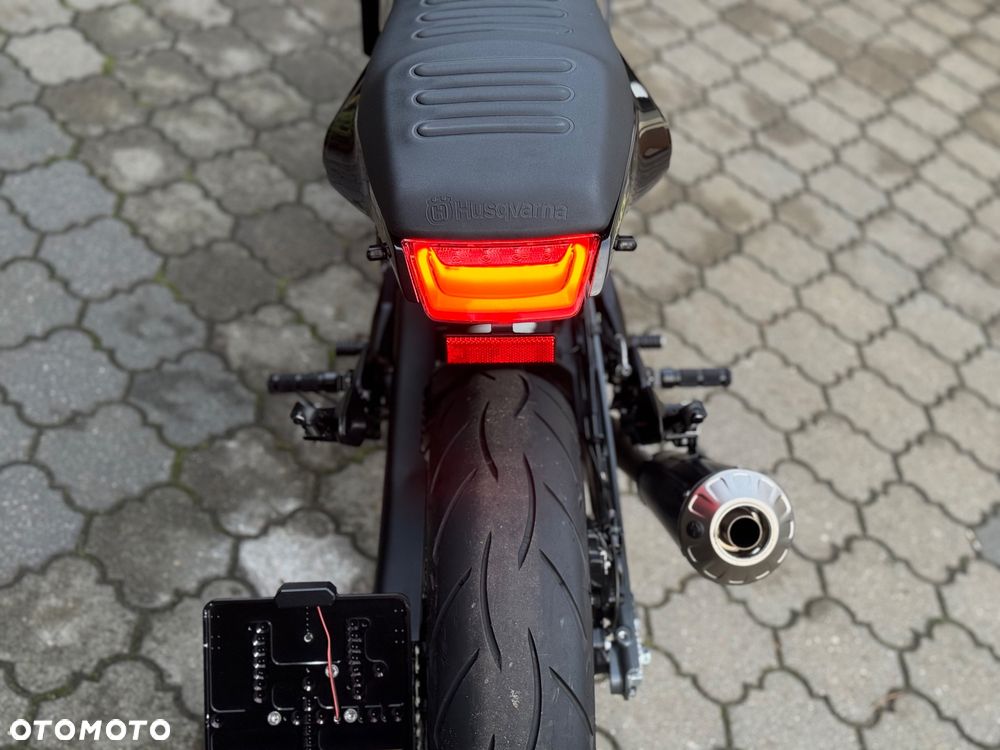 Husqvarna Vitpilen - 20