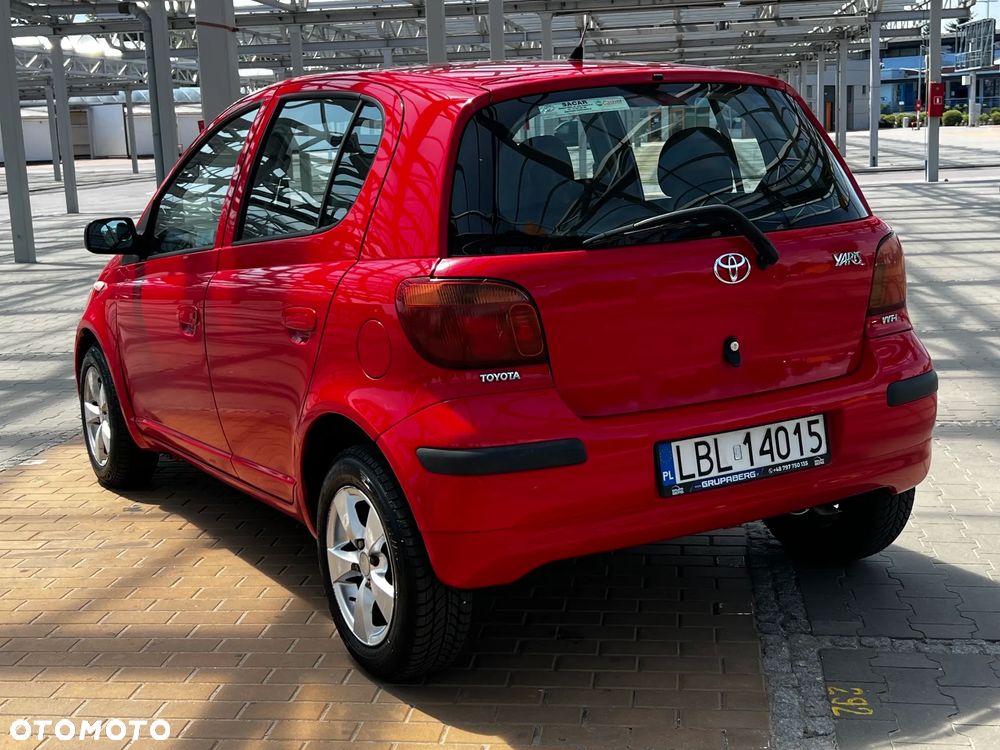 Toyota Yaris 1.0 Sol MM - 10