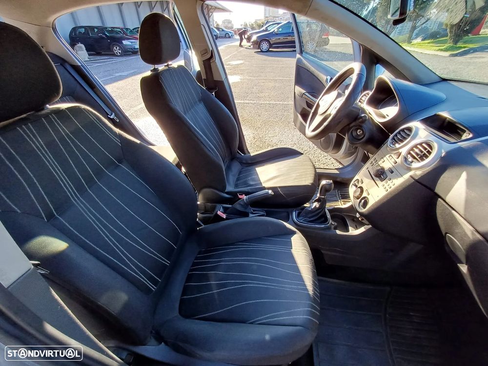 Opel Corsa 1.2 Enjoy - 12