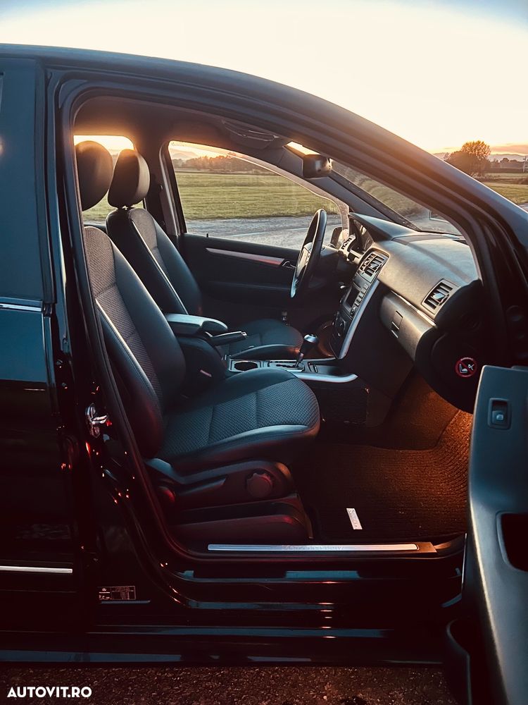 Mercedes-Benz B - 8