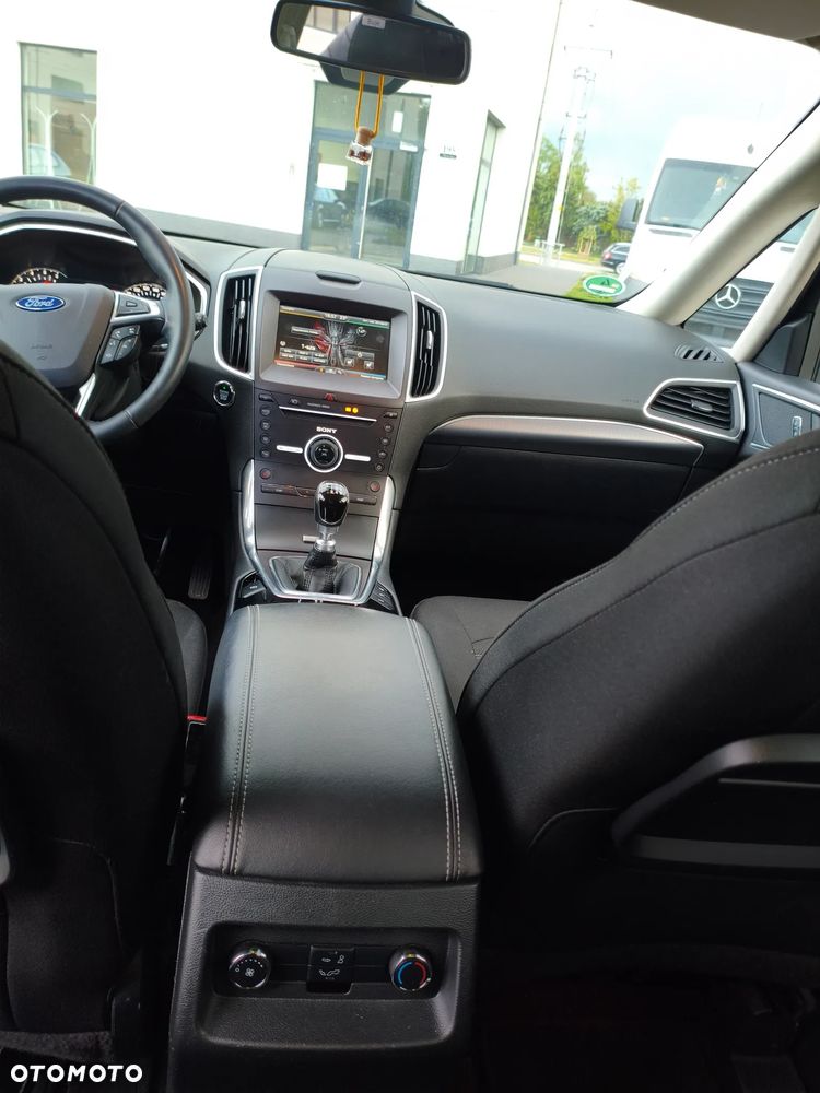 Ford Galaxy 2.0 TDCi Titanium - 18