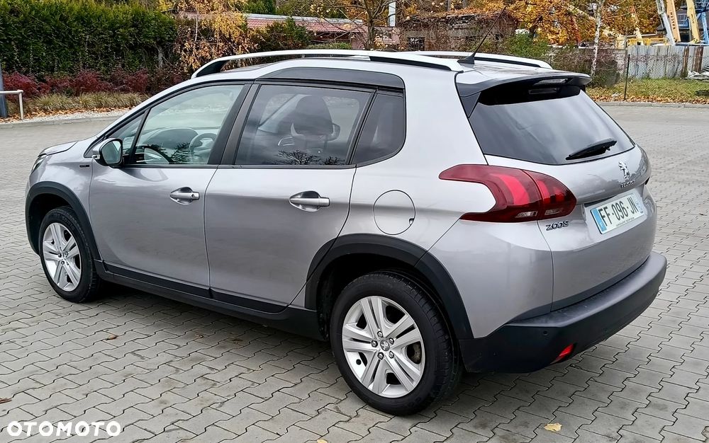 Peugeot 2008 PureTech 82 Signature - 12