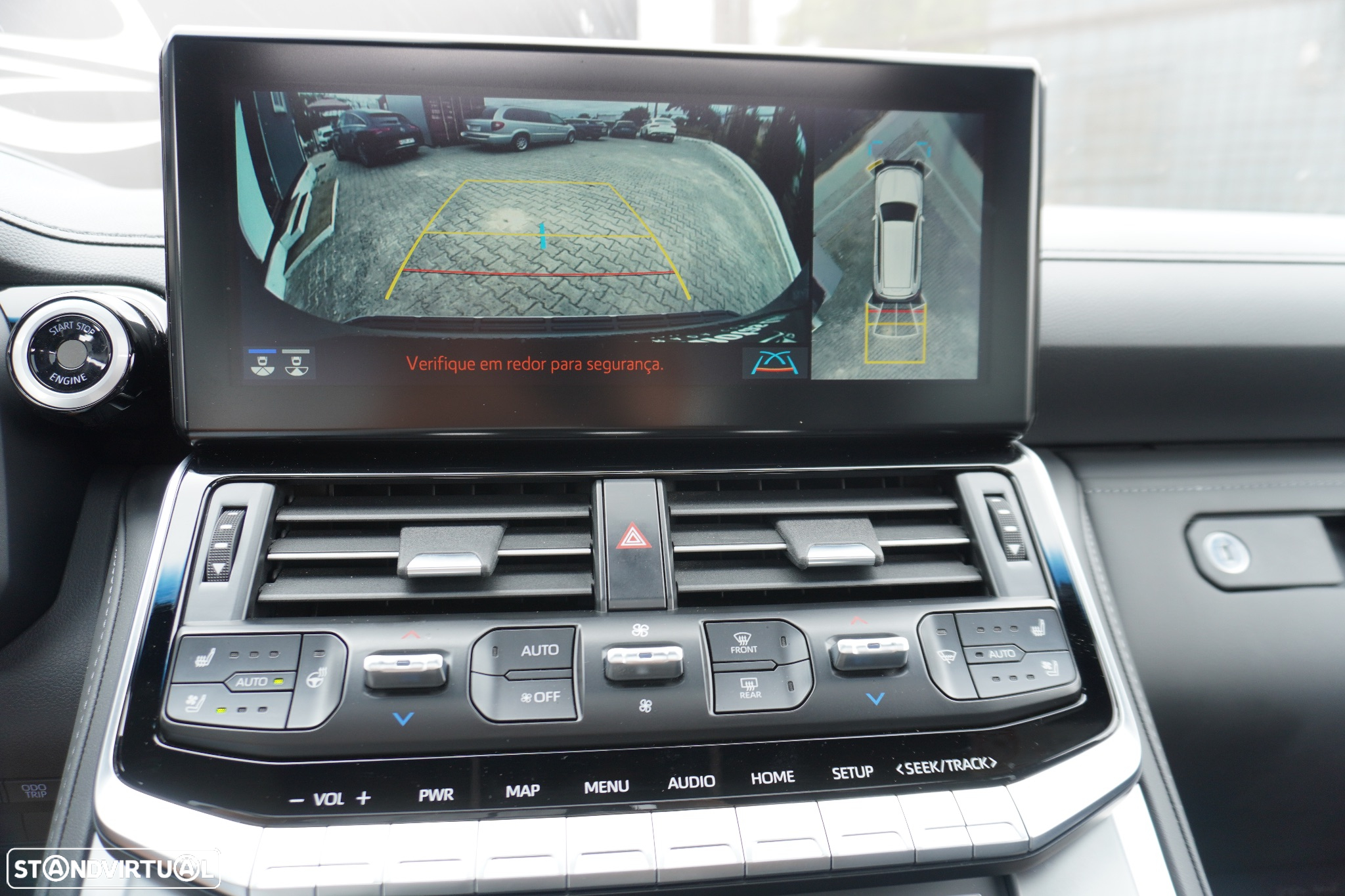 Toyota Land Cruiser - 20