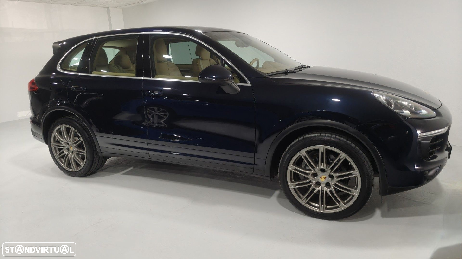 Porsche Cayenne Platinum Edition - 10