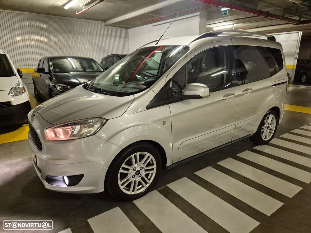 Ford Tourneo Courier 1.0 EcoBoost Titanium - 1