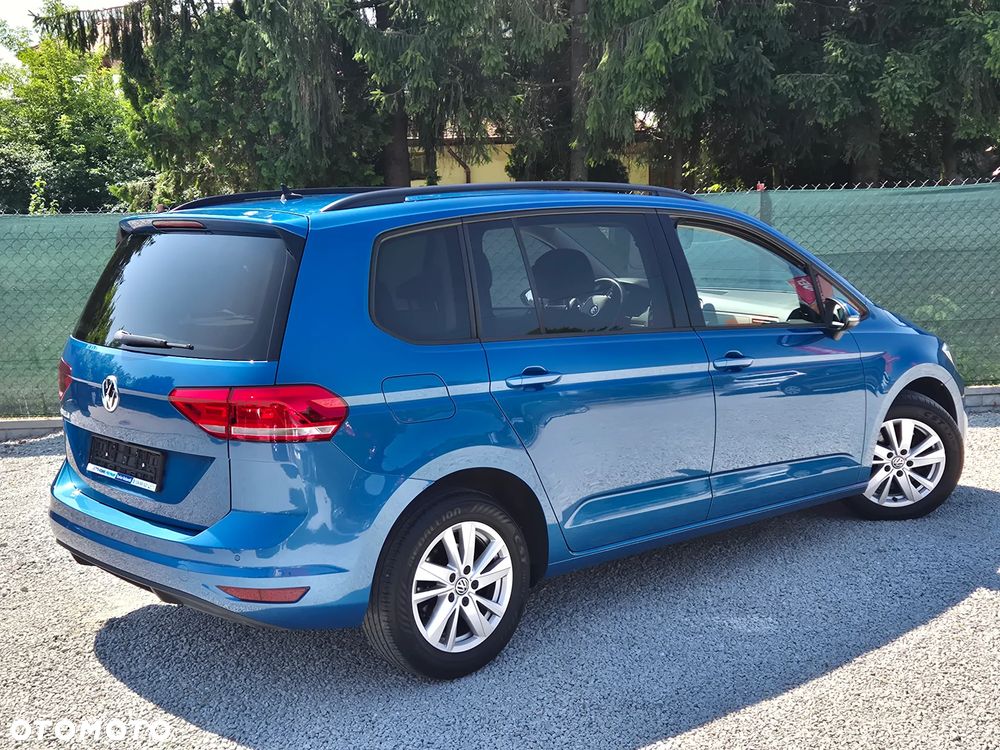 Volkswagen Touran 2.0 TDI SCR Comfortline - 15