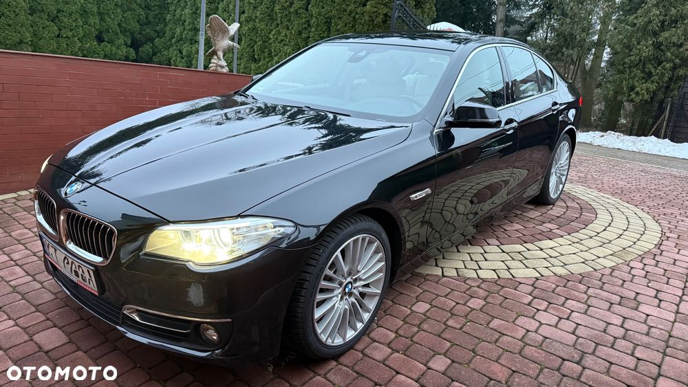BMW Seria 5 525d xDrive Luxury Line - 2
